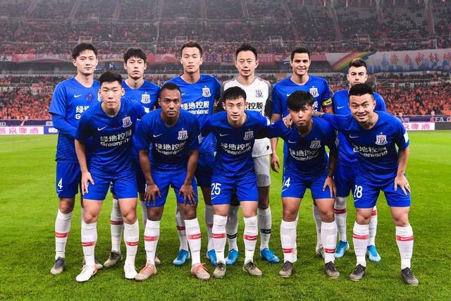 社会责任的 社会责任的