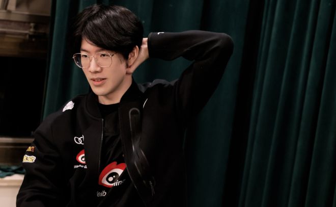 赛场上夺得 赛场上夺得