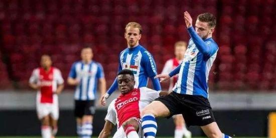 面临一个全 面临一个全